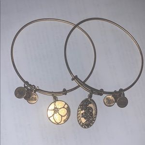 Set of two granddaughters alex and ani